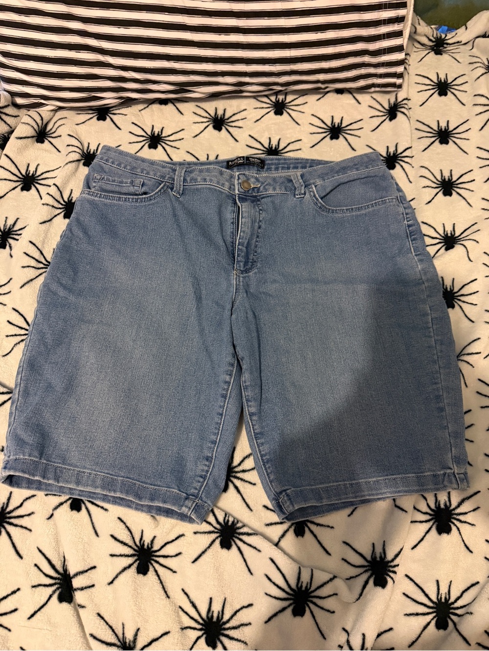 Lee Women's Light Blue Denim Bermudas